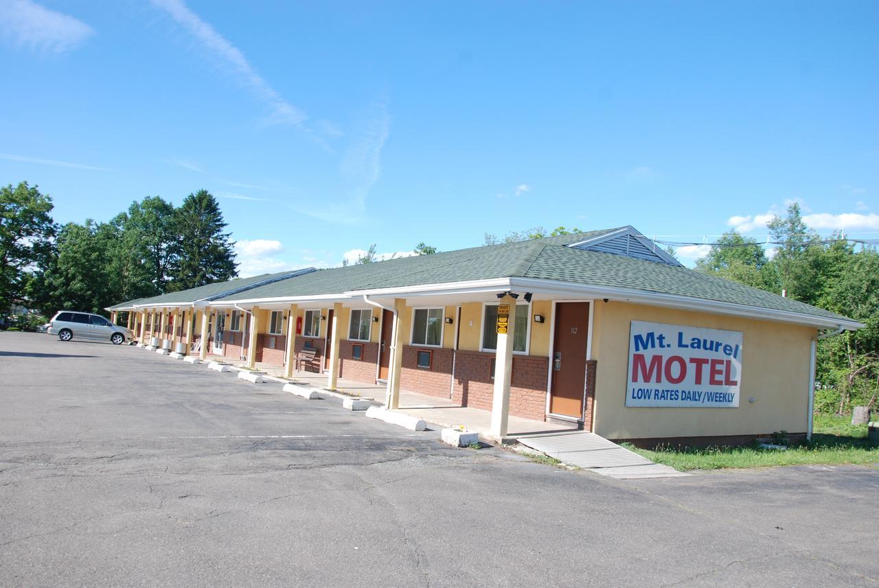 Mount Laurel Motel Hazleton Exteriér fotografie