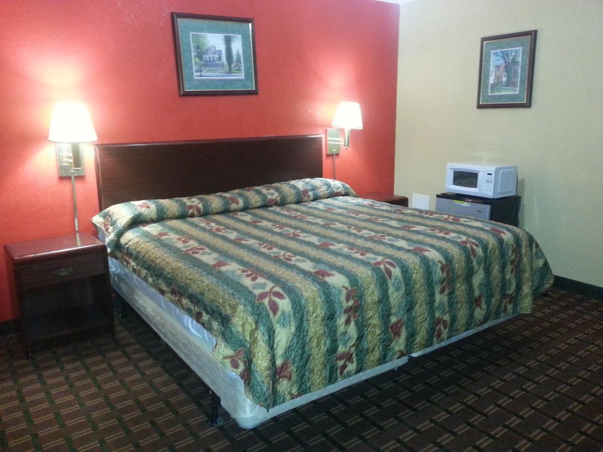 Mount Laurel Motel Hazleton Exteriér fotografie